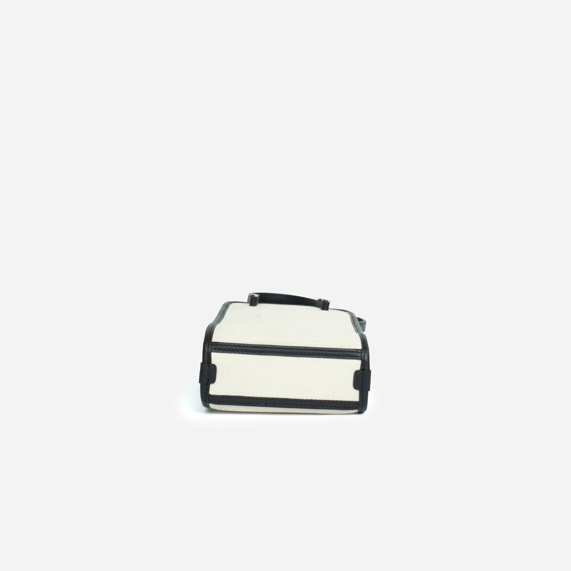 PLAZA-SHLD / S-010